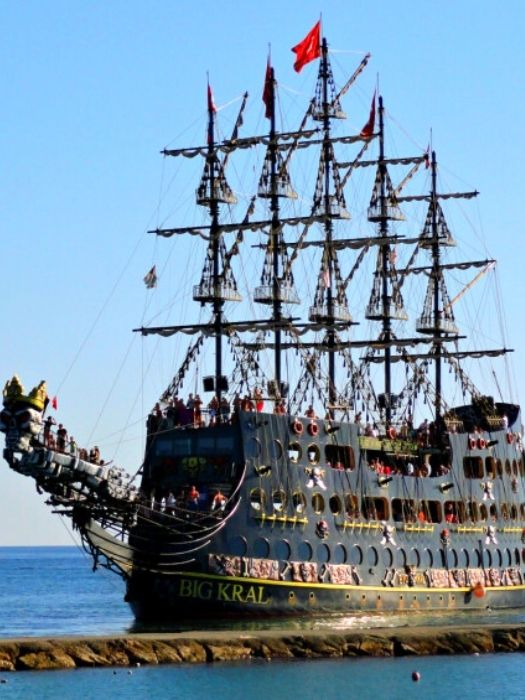 Пиратский Корабль Big Kral в Сиде