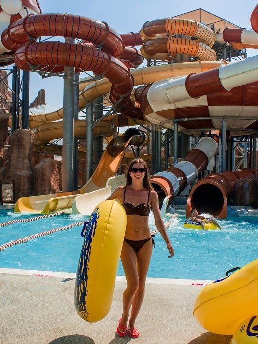 Парк развлечений Land of Legends из Сиде