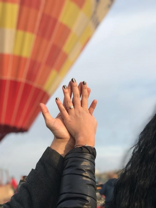 Предложение руки и сердца на воздушном шаре в Памуккале